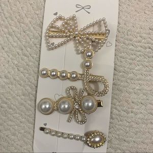 Retro pearls and crystals gold/Silver hairpins NWT